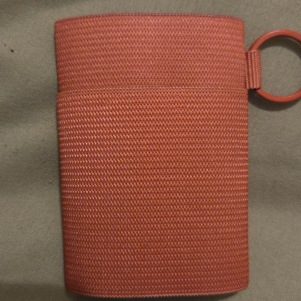Thread Elastic Wallet - Picture 2 of 3
